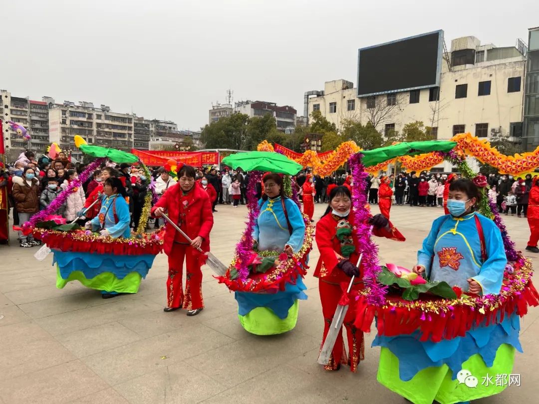 好物分享
:丹江口：歌舞迎新、民俗文化、跨年夜