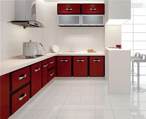 经验与技巧
:【装修】厨房瓷砖的风水注意事项。 厨房瓷砖什么颜色好？